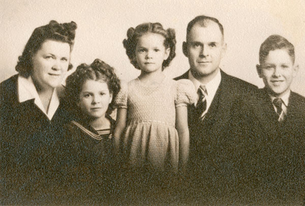 The Chuck Moore family in 1942. L-R: Hazel, Rita, Little Hazel (Babe), Chuck, Charles (Little Chuckie).